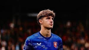 百家乐新手最怕冲动决策（冲动决策是百家乐新手的最大陷阱）